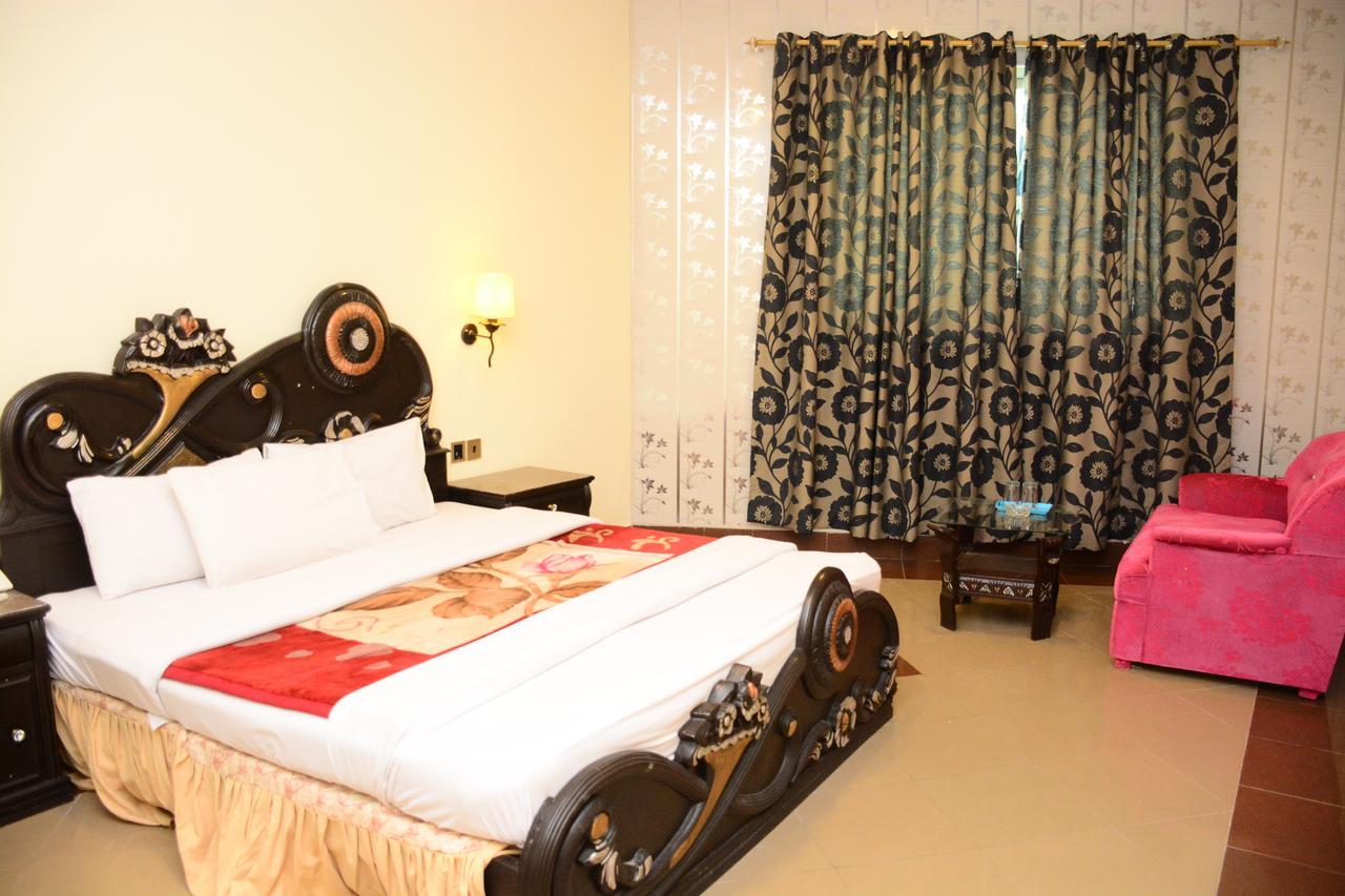 Hotel Move-N-Pick Murree Buitenkant foto